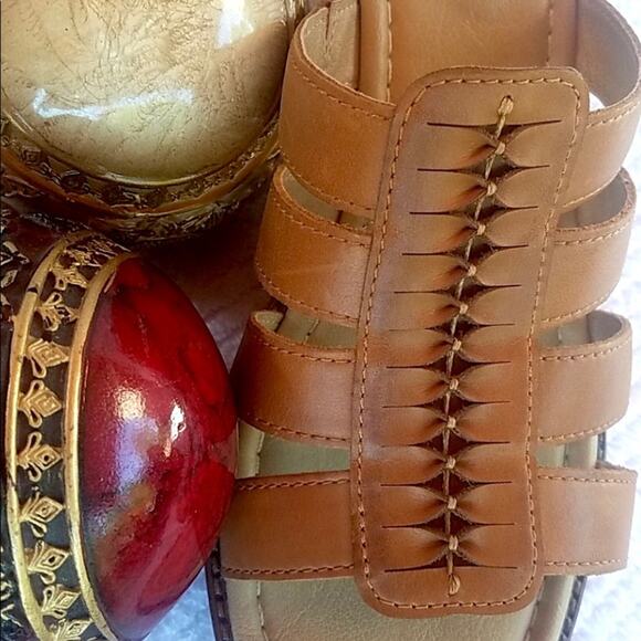 Hush Puppies Platform Wedge Sandal Size 10 Brown Leather Slide-In Padded Footbed - Picture 6 of 8